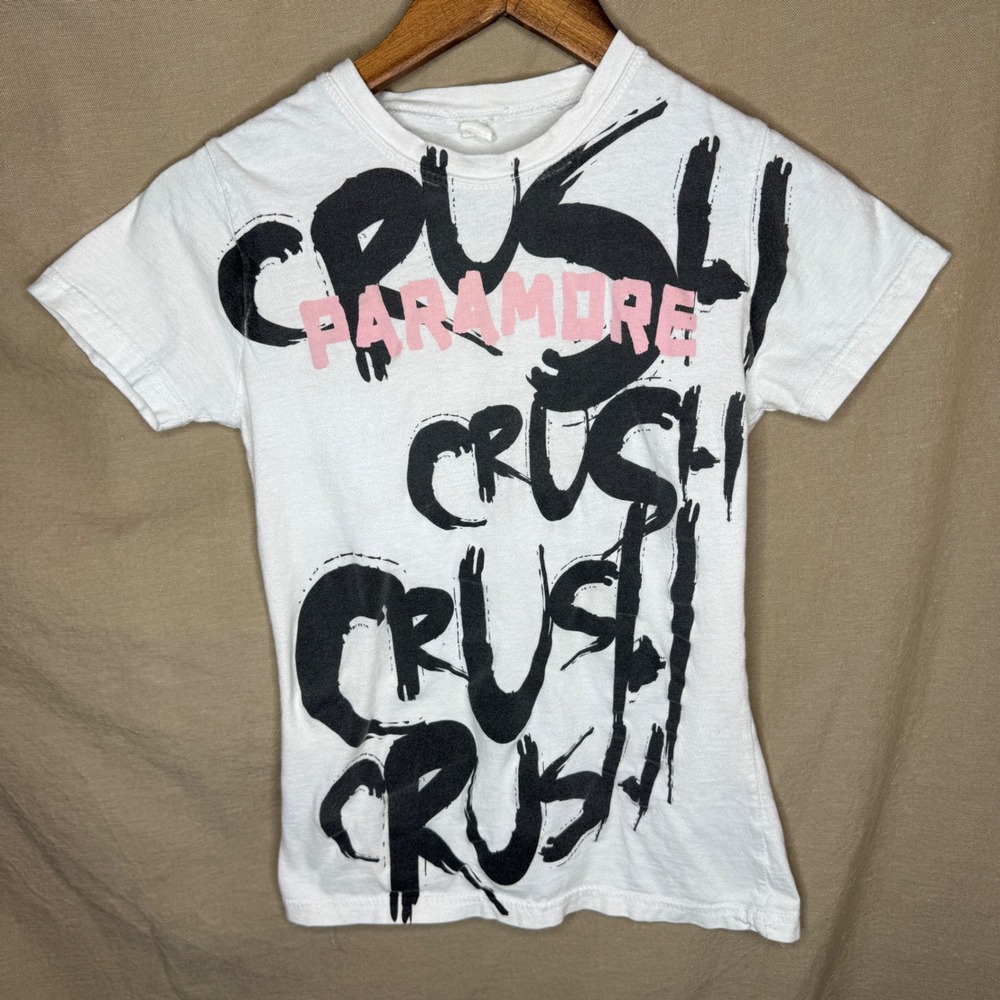 VINTAGE RARE Paramore Crushcrushcrush Band Tee  Emo Pop Punk T-Shirt Y2K